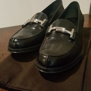 Lizzard-effect leather loafers